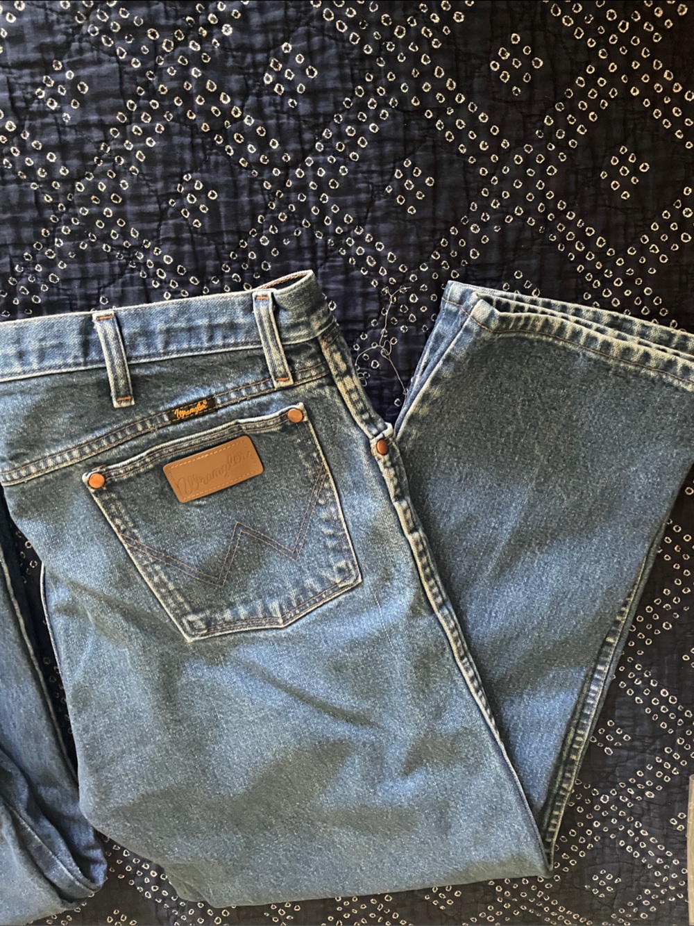 Bundle of Wrangler Blue Straight-Leg Men's Jeans